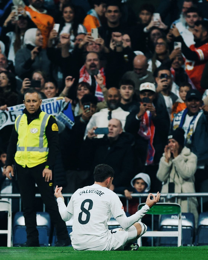 埃贝尔：努贝尔今天有一两次失误，但他依然是一名杰出的门将（埃贝尔力挺努贝尔：今日虽有一两次失误，仍是杰出门将）