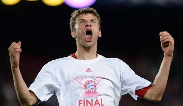 弗兰克：获胜后热刺晋级形势大好，西蒙斯延续了自身好状态（弗兰克：这场胜利令热刺出线前景光明，西蒙斯延续火热状态）