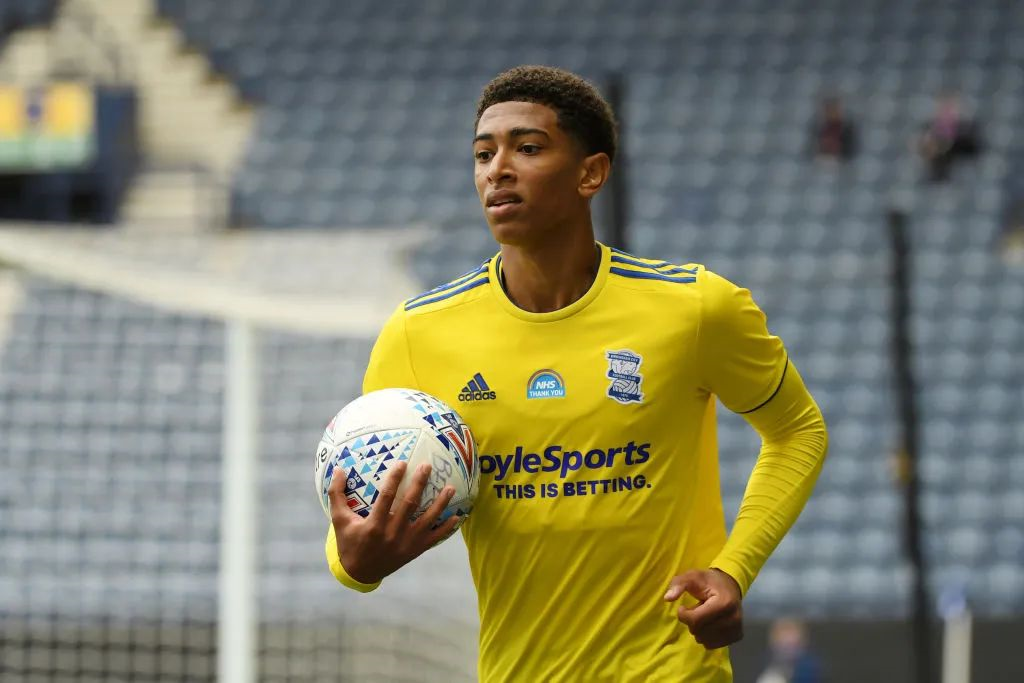 意媒：米兰有意乔纳森-戴维，但尤文不愿意在冬窗出售