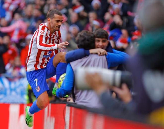 NBA杯半场：亚历山大17分6助，雷霆74-48太阳（NBA杯半场战报：亚历山大17分6助，雷霆74-48领先太阳）