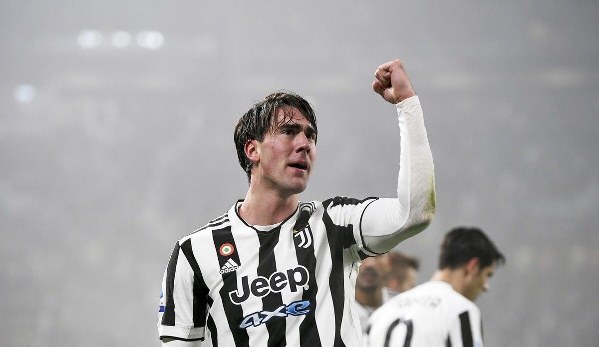 新变化！王曼昱“双杀”孙颖莎两技术精进明显，冲击洛杉矶增筹码