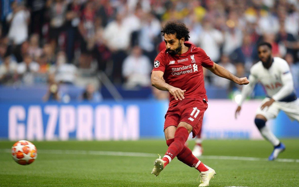 扎戈：托蒂睡觉打呼噜还说梦话；吐西蒙尼口水是因他故意挑衅