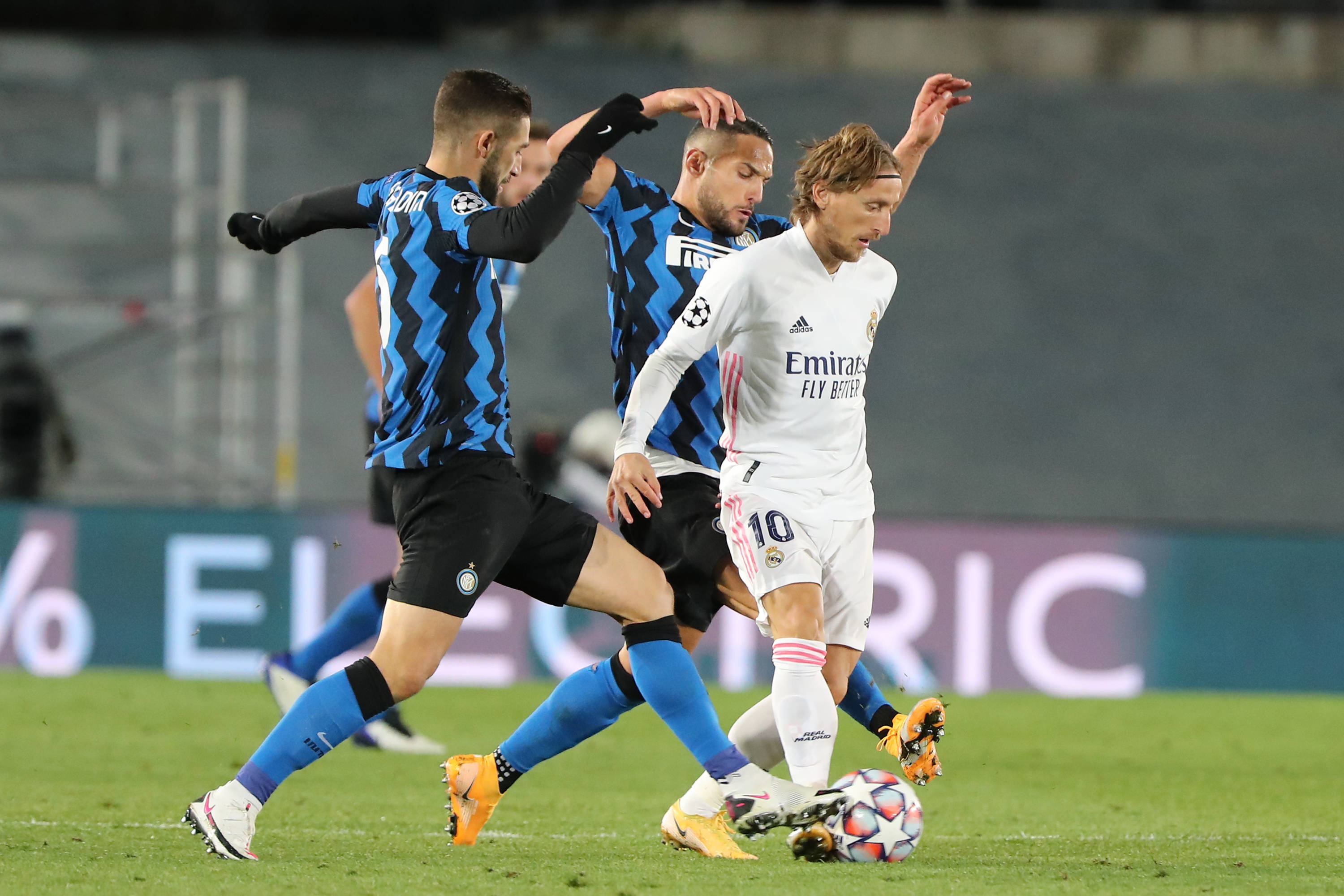 小蜘蛛：我是个好胜的人；巴黎和巴萨的兴趣？赛季结束再说吧（小蜘蛛：我天生好胜；关于巴黎与巴萨的传闻，赛季结束后再谈）