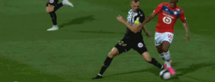 博斯克：在皇马执教比其他球队更容易；西班牙明年有能力捧杯（博斯克称执教皇马更轻松，西班牙明年具备夺冠实力）