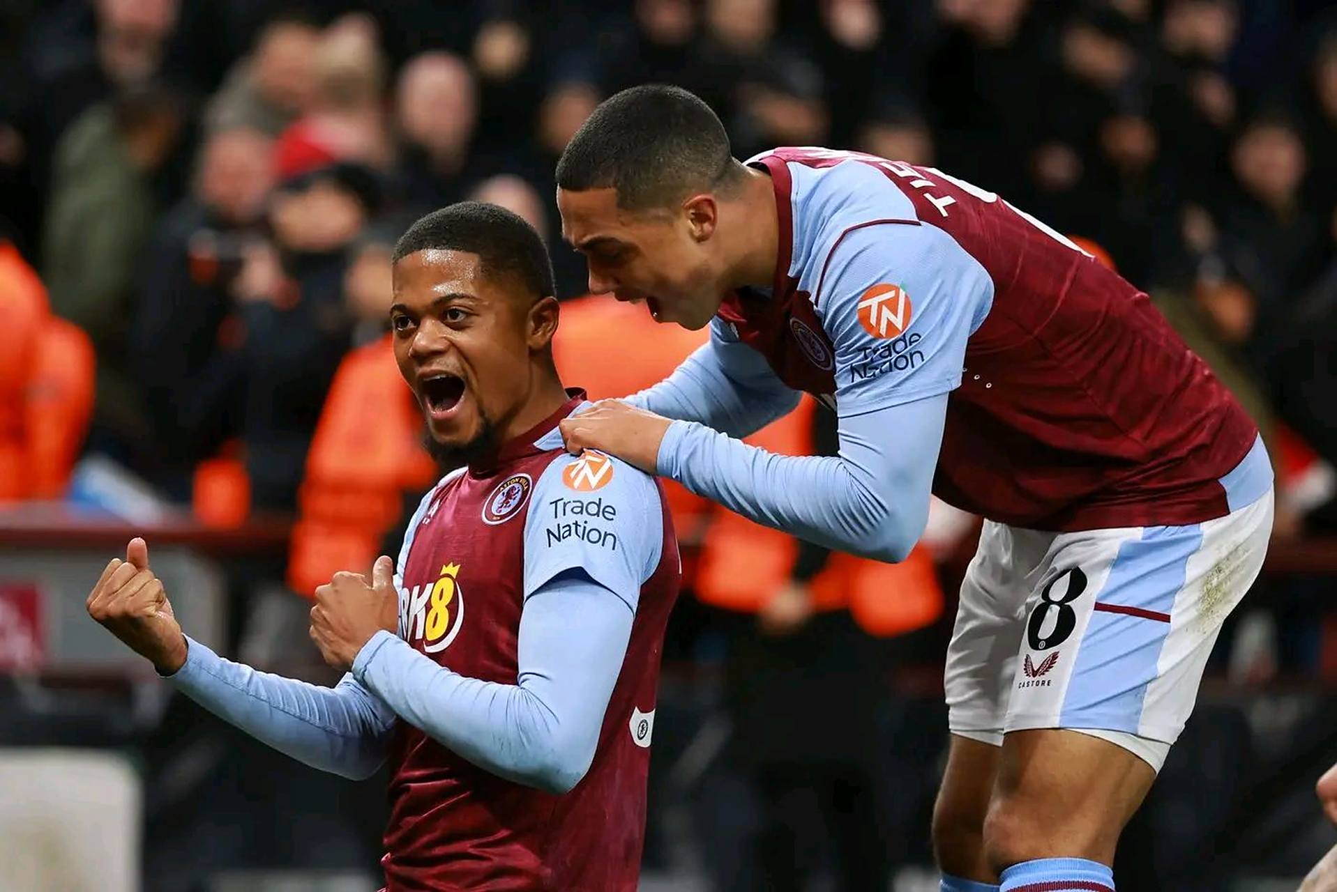 记者：尤文、国米等意甲俱乐部考察热那亚中场马利诺夫斯基（记者称尤文、国米等多支意甲球队正在考察热那亚中场马利诺夫斯基）